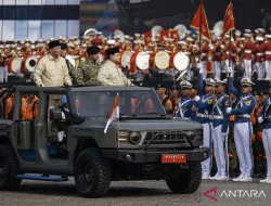 Prabowo Resmikan 204 Satuan Baru di HUT ke-81 TNI, Kenalkan Komandan Upacara ke SBY