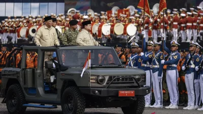 Prabowo Resmikan 204 Satuan Baru di HUT ke-81 TNI, Kenalkan Komandan Upacara ke SBY