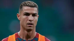 Ronaldo Bikin Gol dan Kibarkan Syal Arab Saudi, Al-Nassr Menang 3-1 Usai Tertunda Satu Jam
