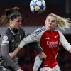 Russo Cetak Hat-trick, Arsenal Hancurkan Benfica 3-0 di Liga Champions Wanita