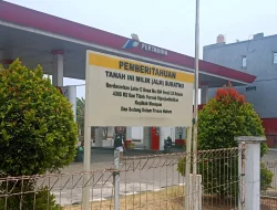 SPBU di Tambun Bekasi Ditutup Warga, Aktivitas Lumpuh Total