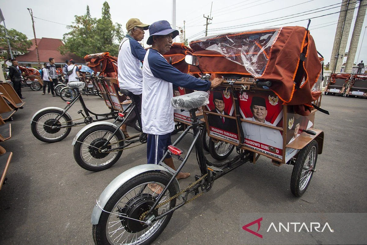 Spesifikasi Becak Listrik Buatan PT Pindad Bantuan Presiden Prabowo Subianto, Harga Rp22 Juta per Unit