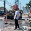 Toyota Kijang Pengangkut Bensin Terbakar di Bogor, Dua Orang Luka Bakar