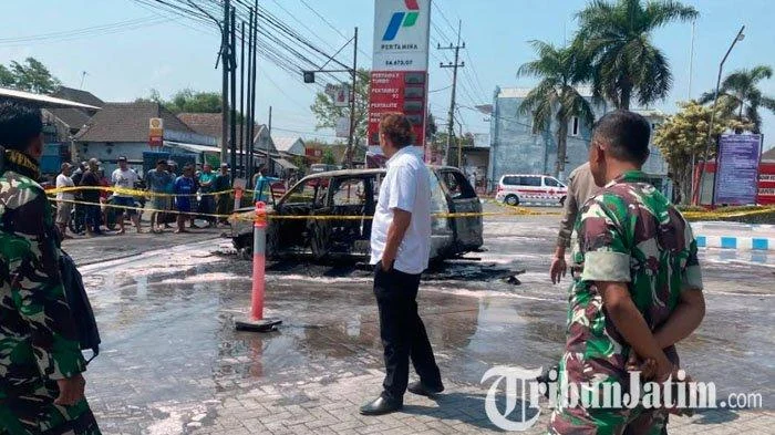 Toyota Kijang Pengangkut Bensin Terbakar di Bogor, Dua Orang Luka Bakar
