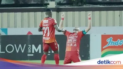 Bali United Benamkan Arema FC 3-1, Dua Kartu Merah Warnai Laga di Kanjuruhan